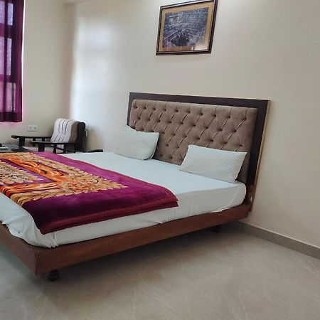 Hotel Amrapali Dźajpur Zewnętrze zdjęcie