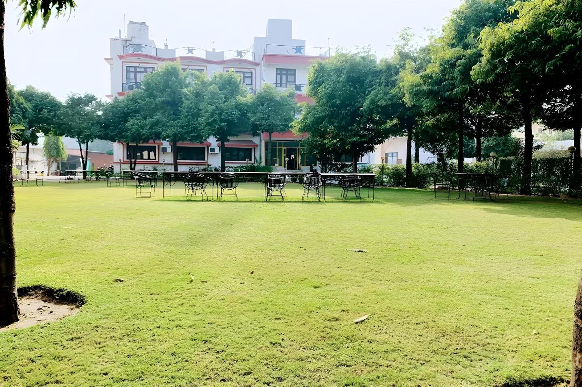 Hotel Amrapali Dźajpur Zewnętrze zdjęcie